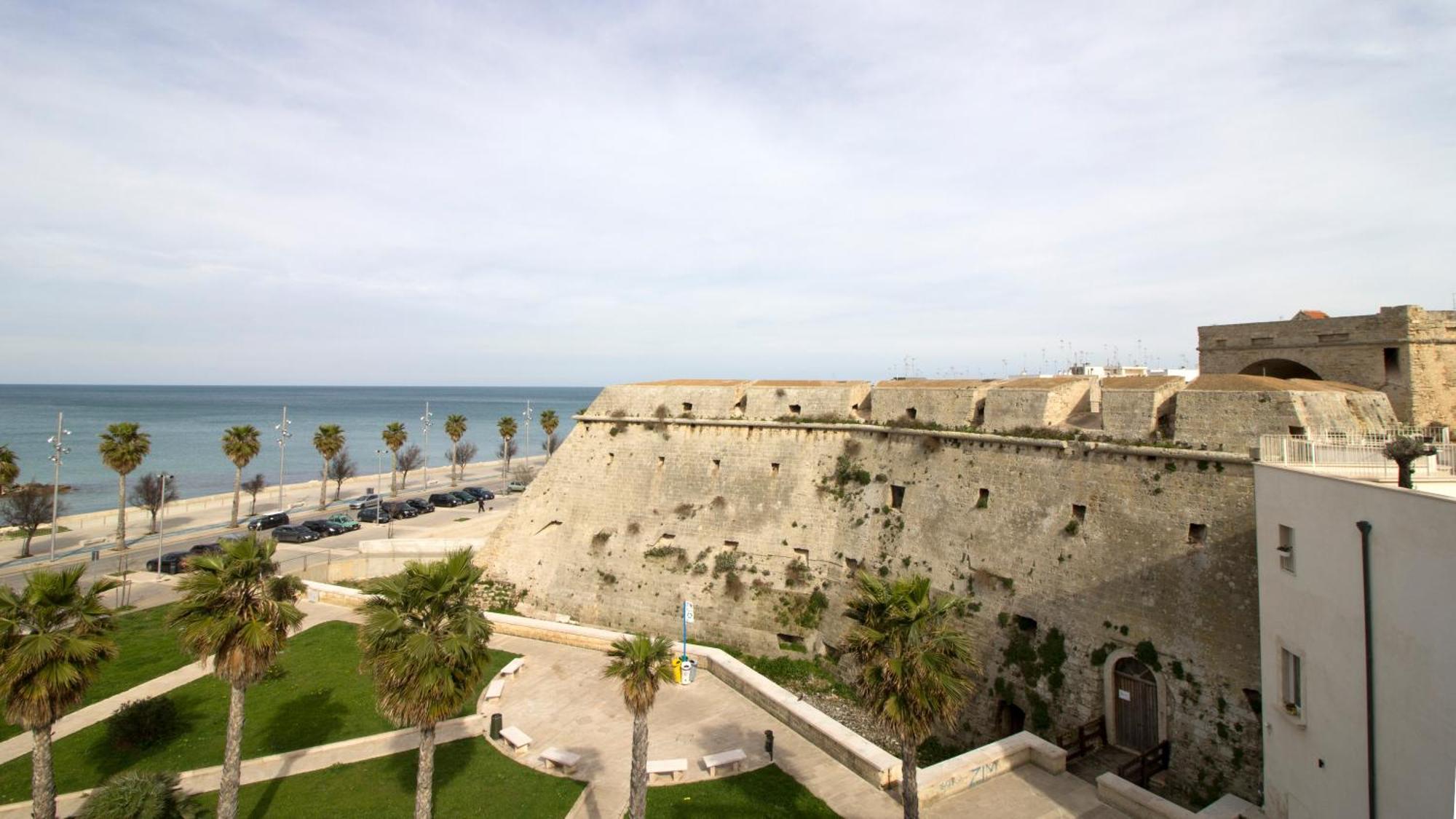 B&B Al Duomo Mola di Bari Eksteriør bilde